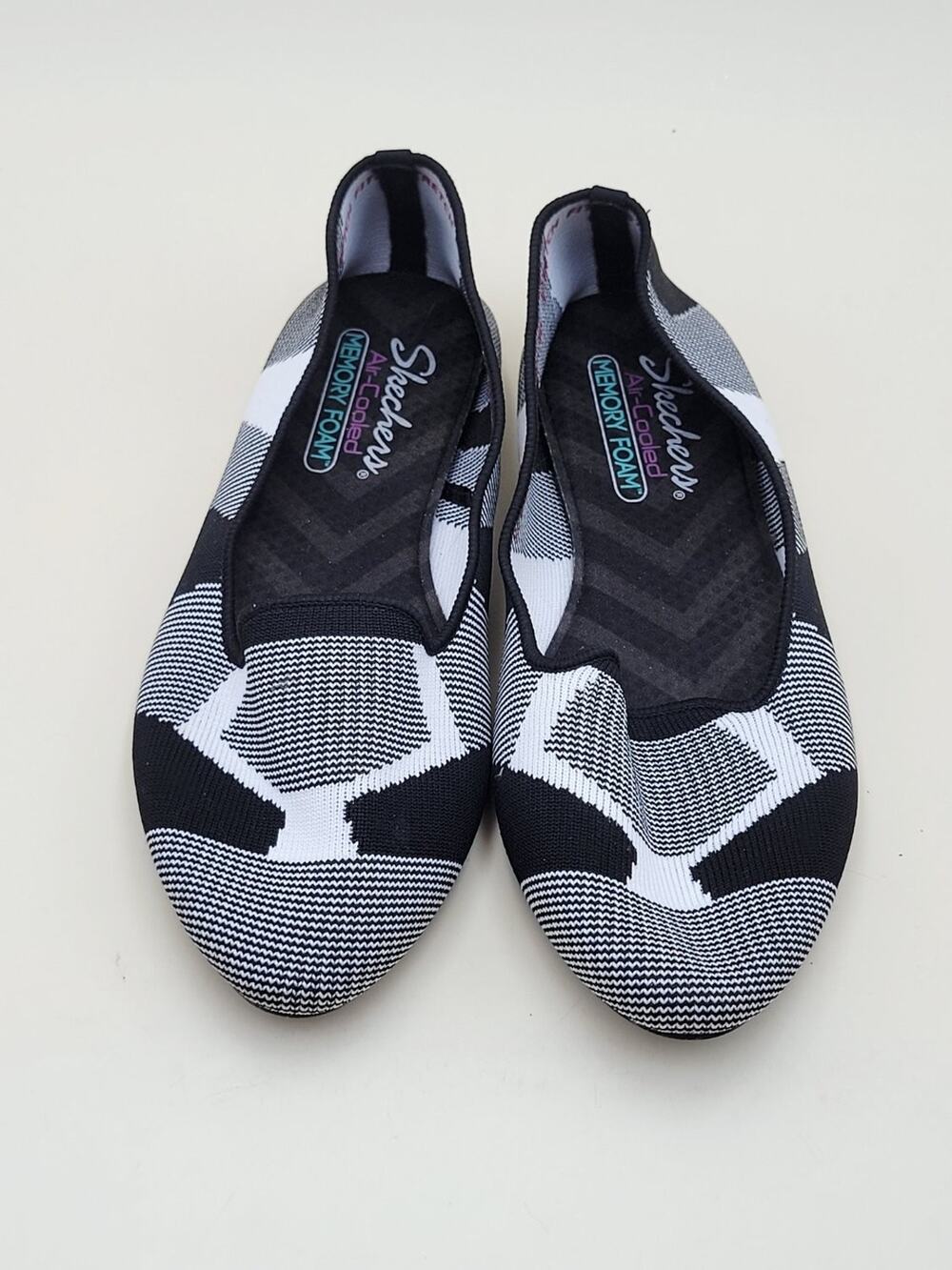 Skechers Cleo Sherlock Black White Geometric Chevron Knit Ballet Flats Size 8.5